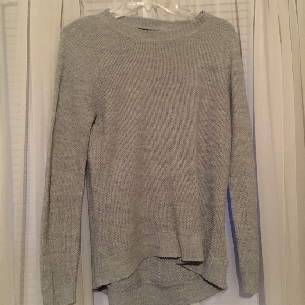 Forever 21 gray knit sweater size M